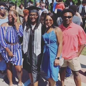 Meet your Posher, Alaunzo